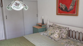 Coty's Beach, habitaciones en casa compartida